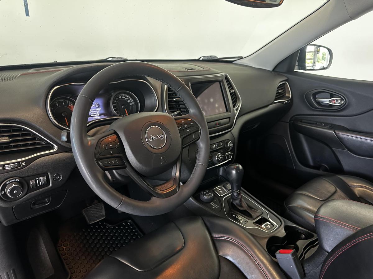 2022 Jeep Cherokee - Image 23