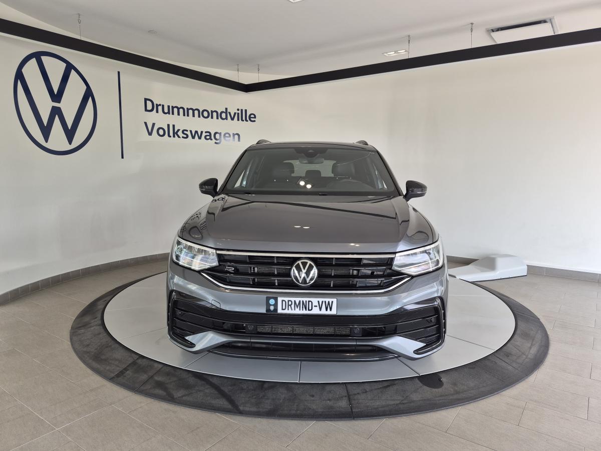 2024 Volkswagen Tiguan - Image 2