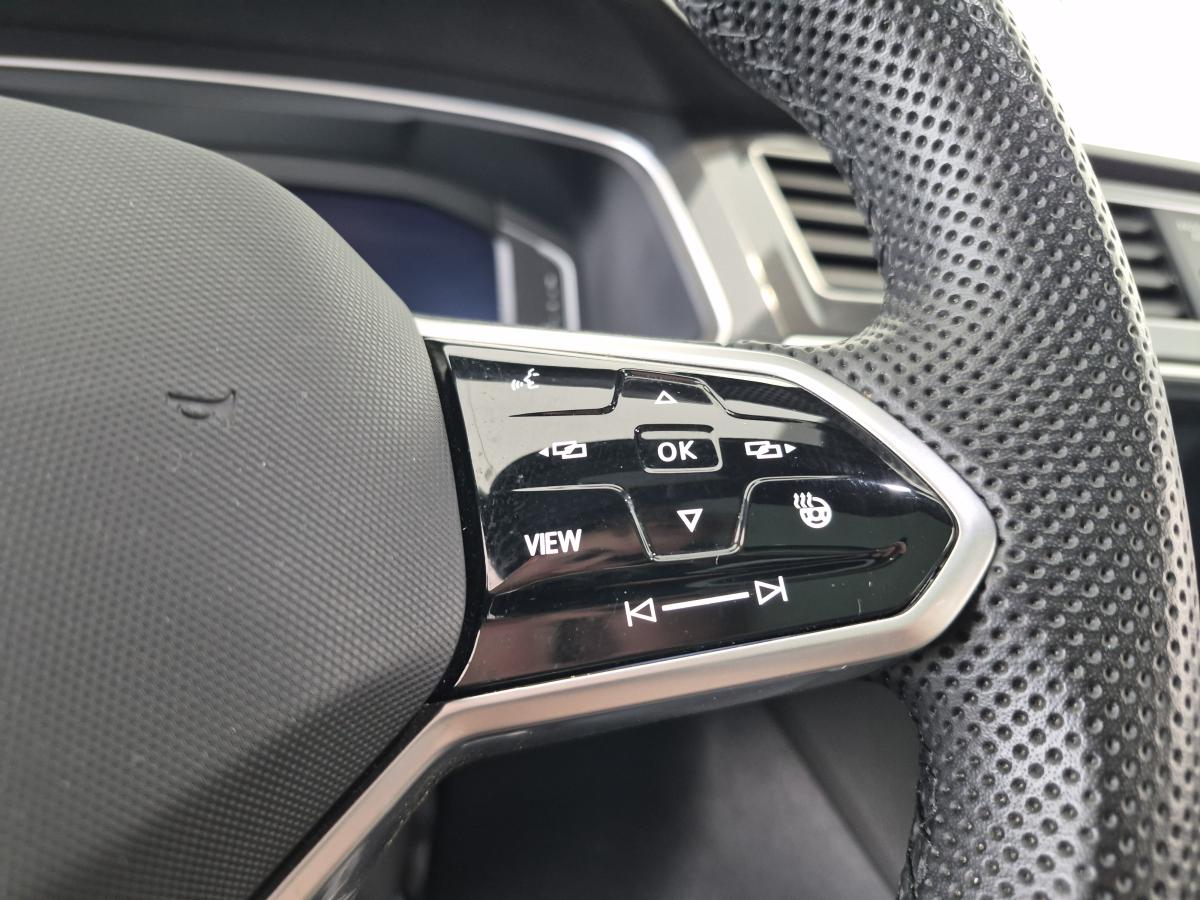 2024 Volkswagen Tiguan - Image 18