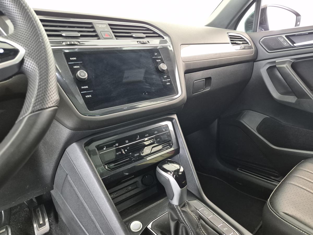 2024 Volkswagen Tiguan - Image 19