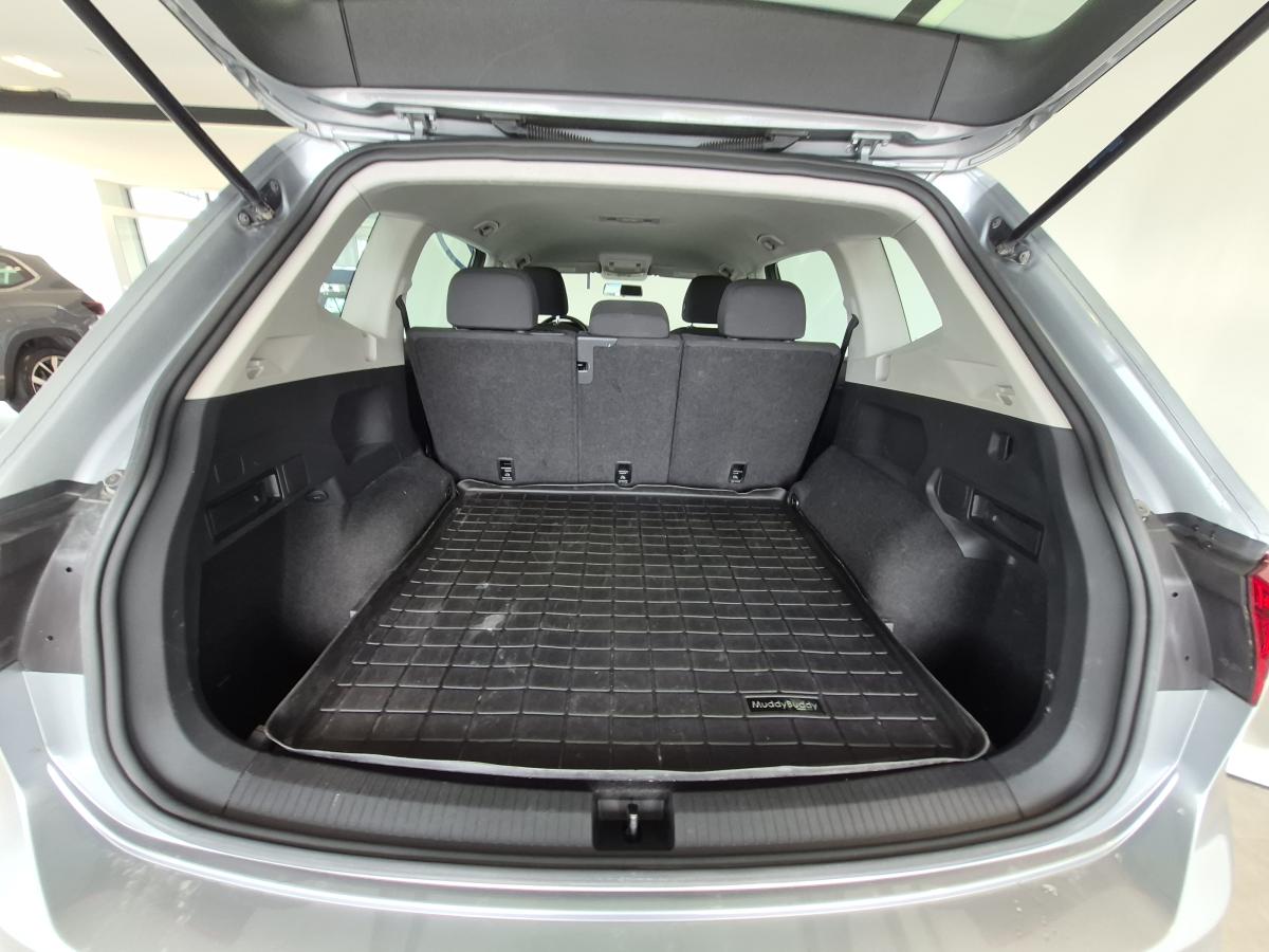 2020 Volkswagen Tiguan - Image 9