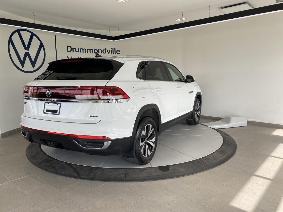 2024 Volkswagen Atlas Cross Sport - Image 8