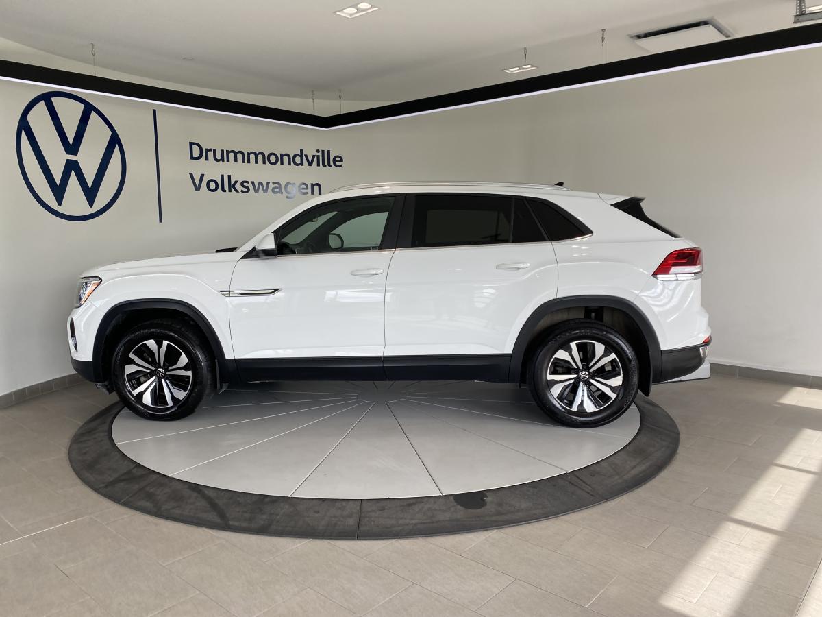 2024 Volkswagen Atlas Cross Sport - Image 12