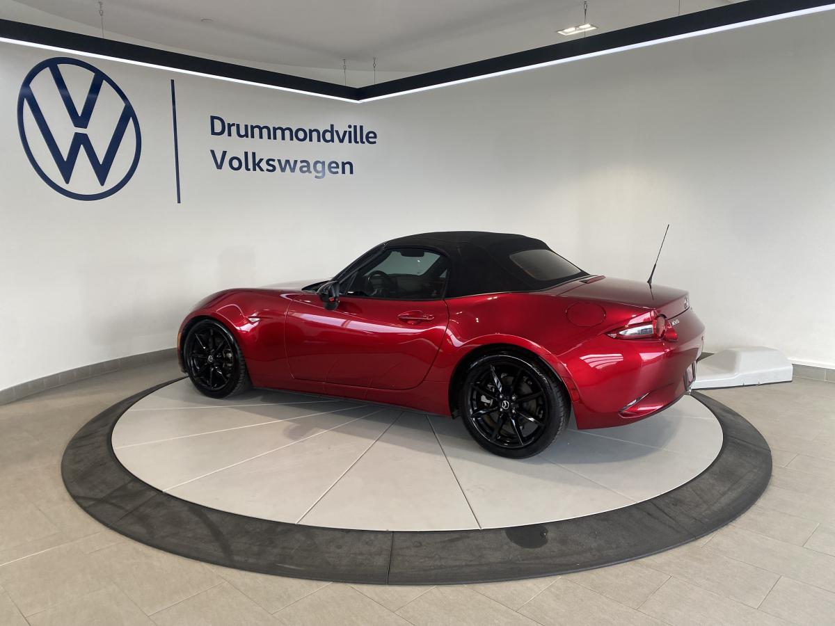 2023 Mazda MX-5 - Image 11