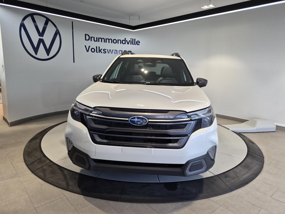 2025 Subaru Forester - Image 3
