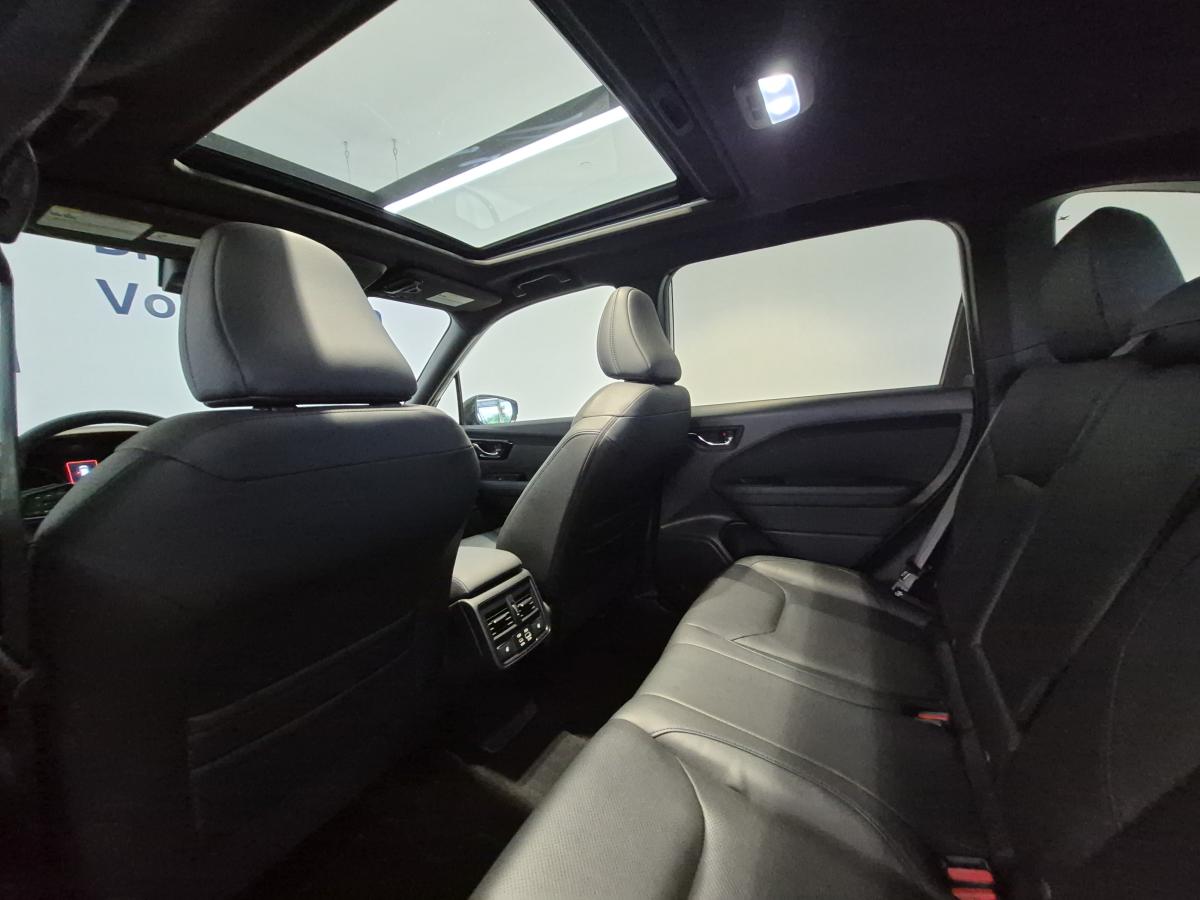 2025 Subaru Forester - Image 17