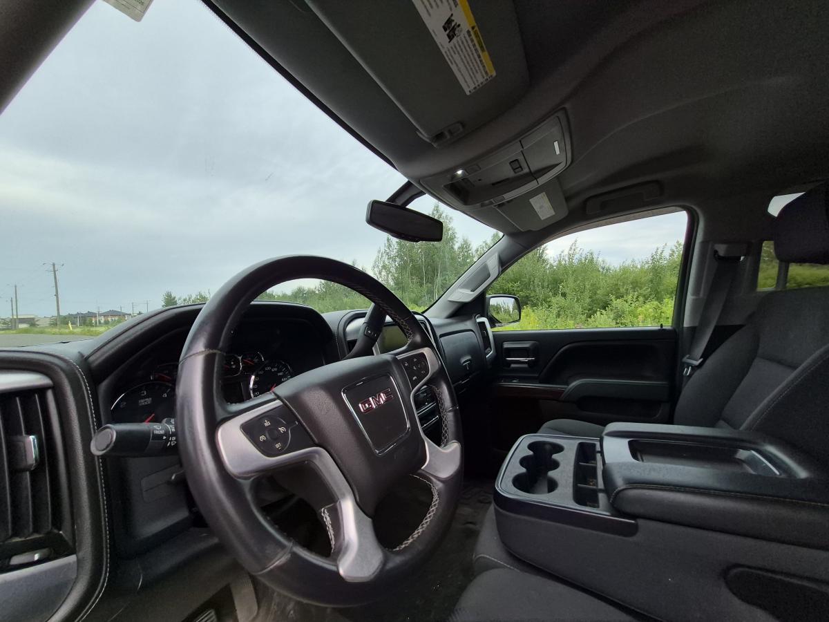 2017 GMC Sierra 1500 - Image 12