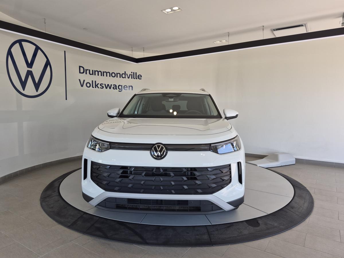 2025 Volkswagen Tiguan - Image 3