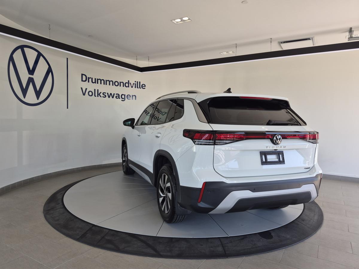 2025 Volkswagen Tiguan - Image 13