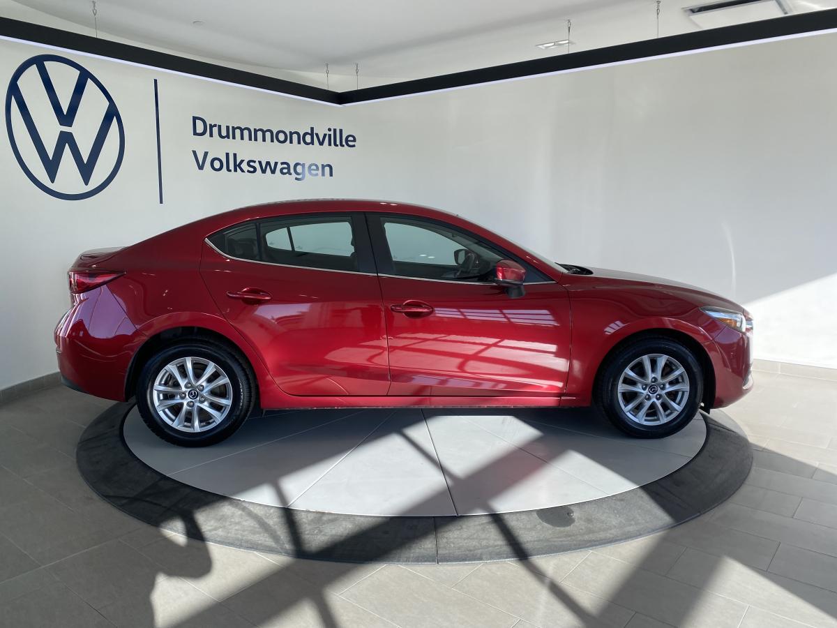 2018 Mazda Mazda3 - Image 6