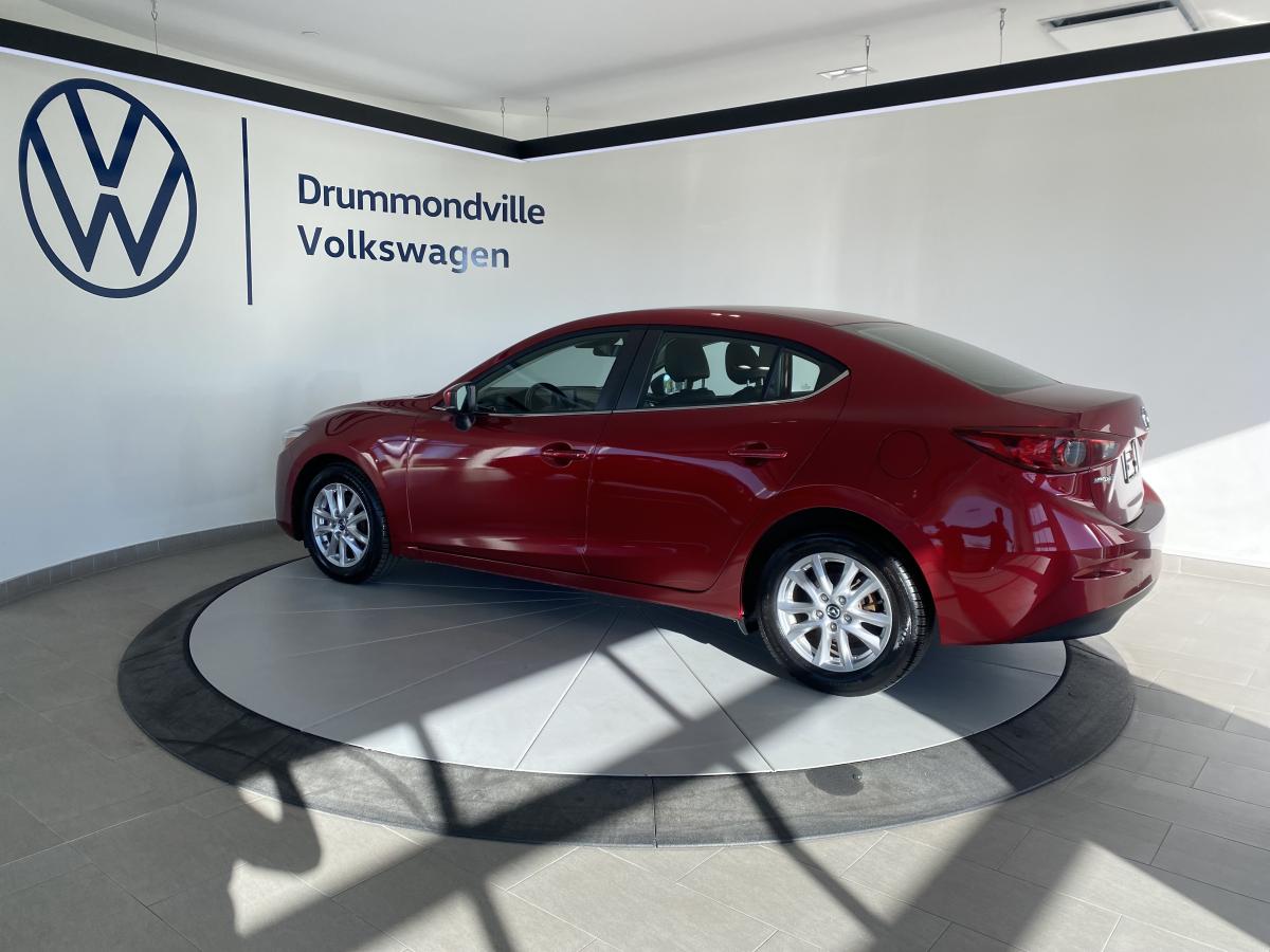 2018 Mazda Mazda3 - Image 11