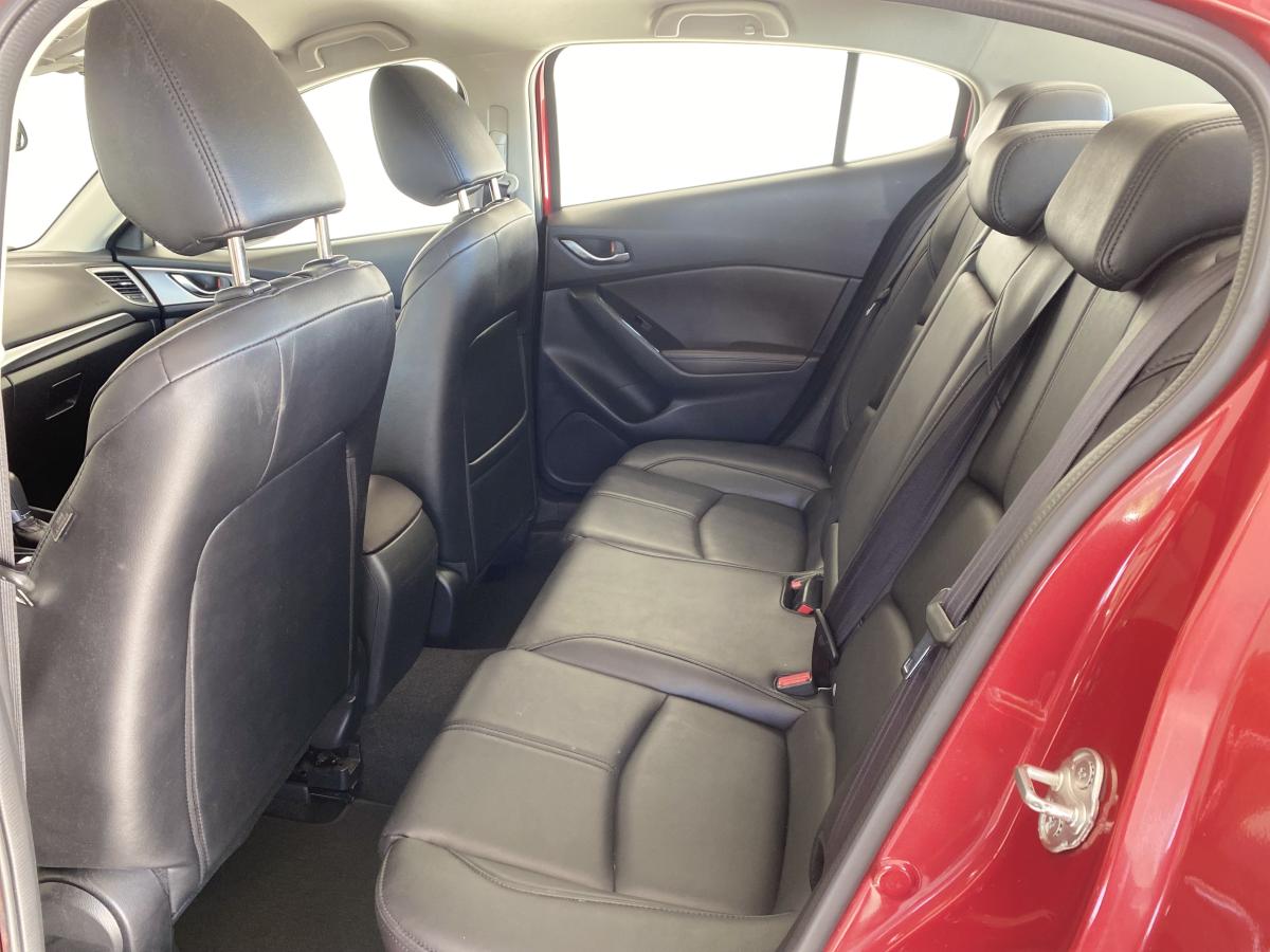 2018 Mazda Mazda3 - Image 14