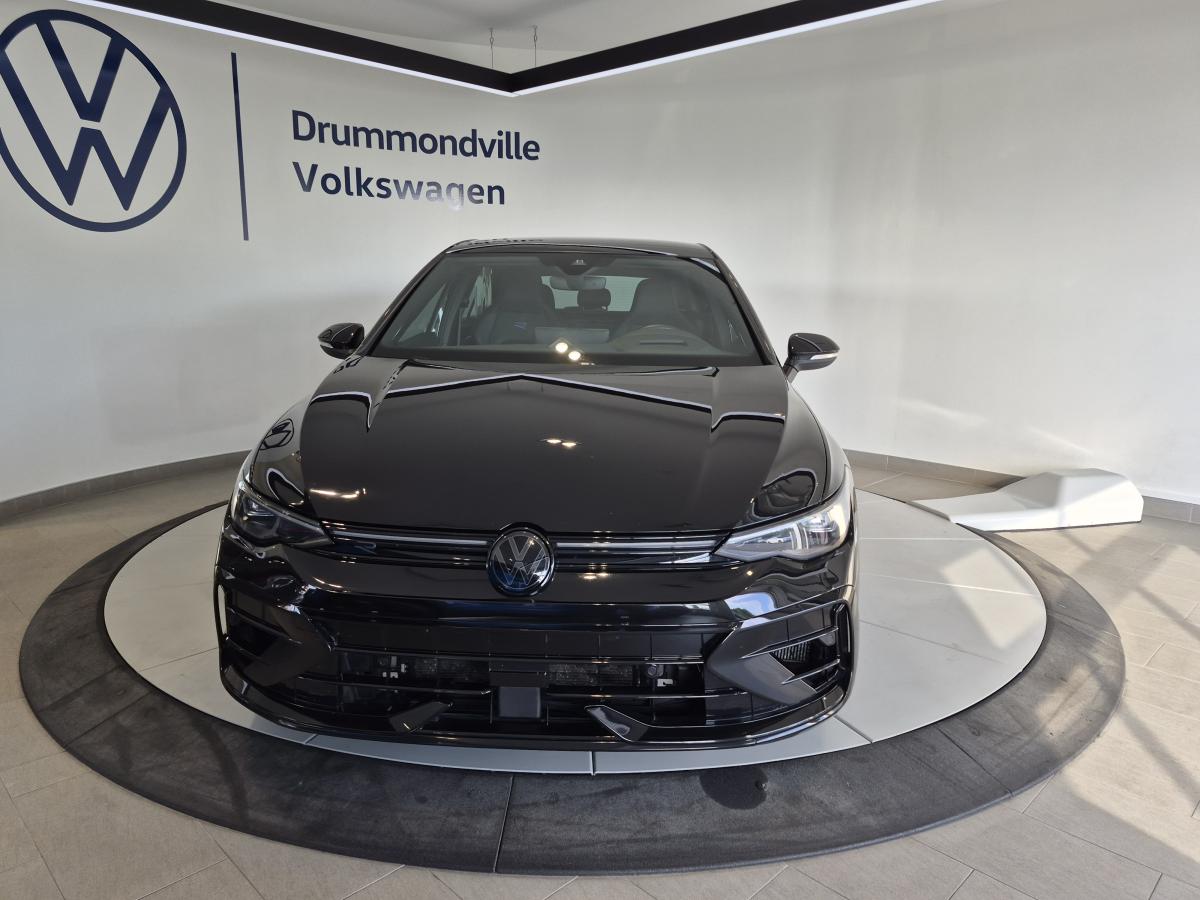2025 Volkswagen Golf R - Image 2