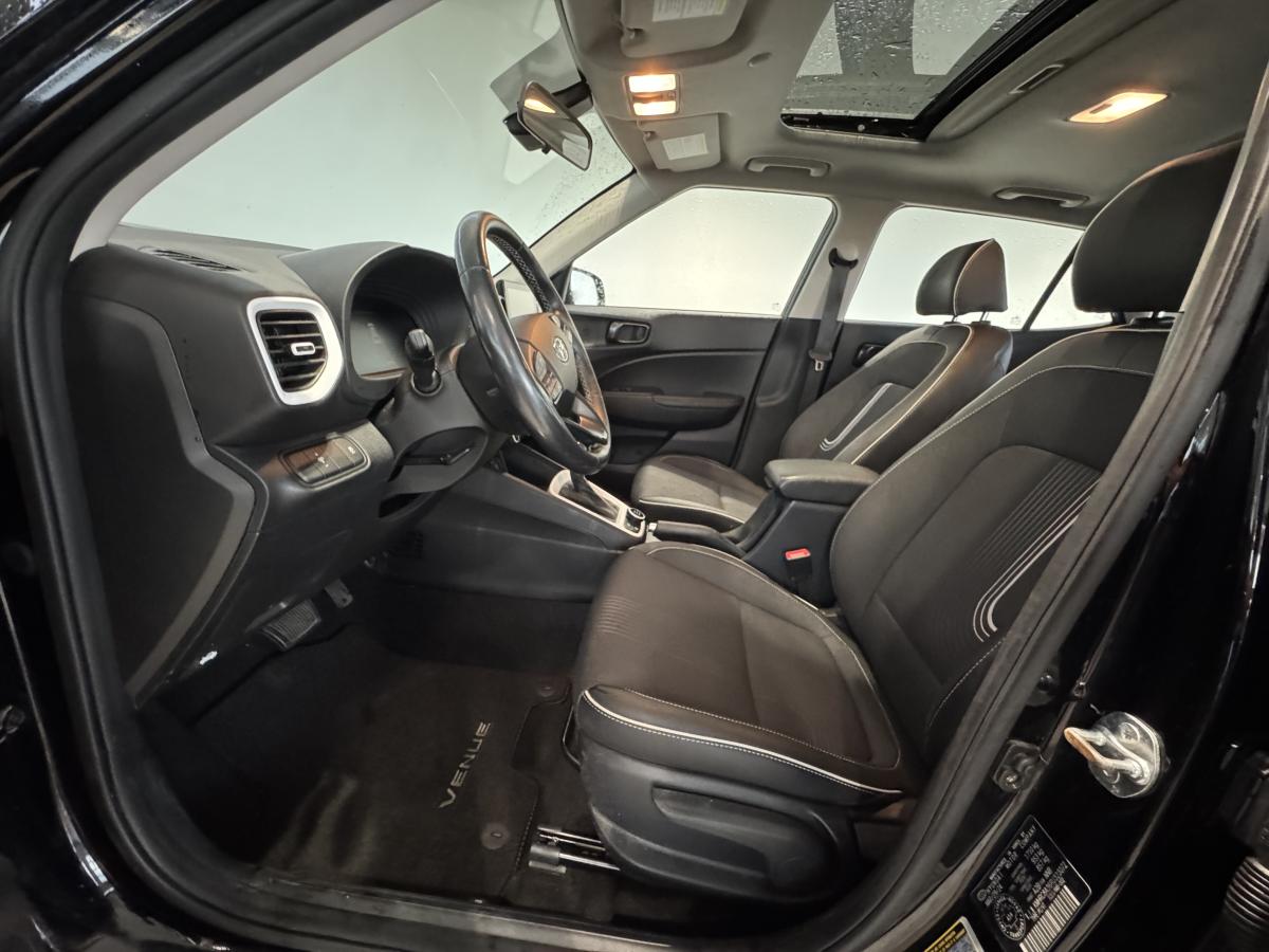 2024 Hyundai Venue - Image 17
