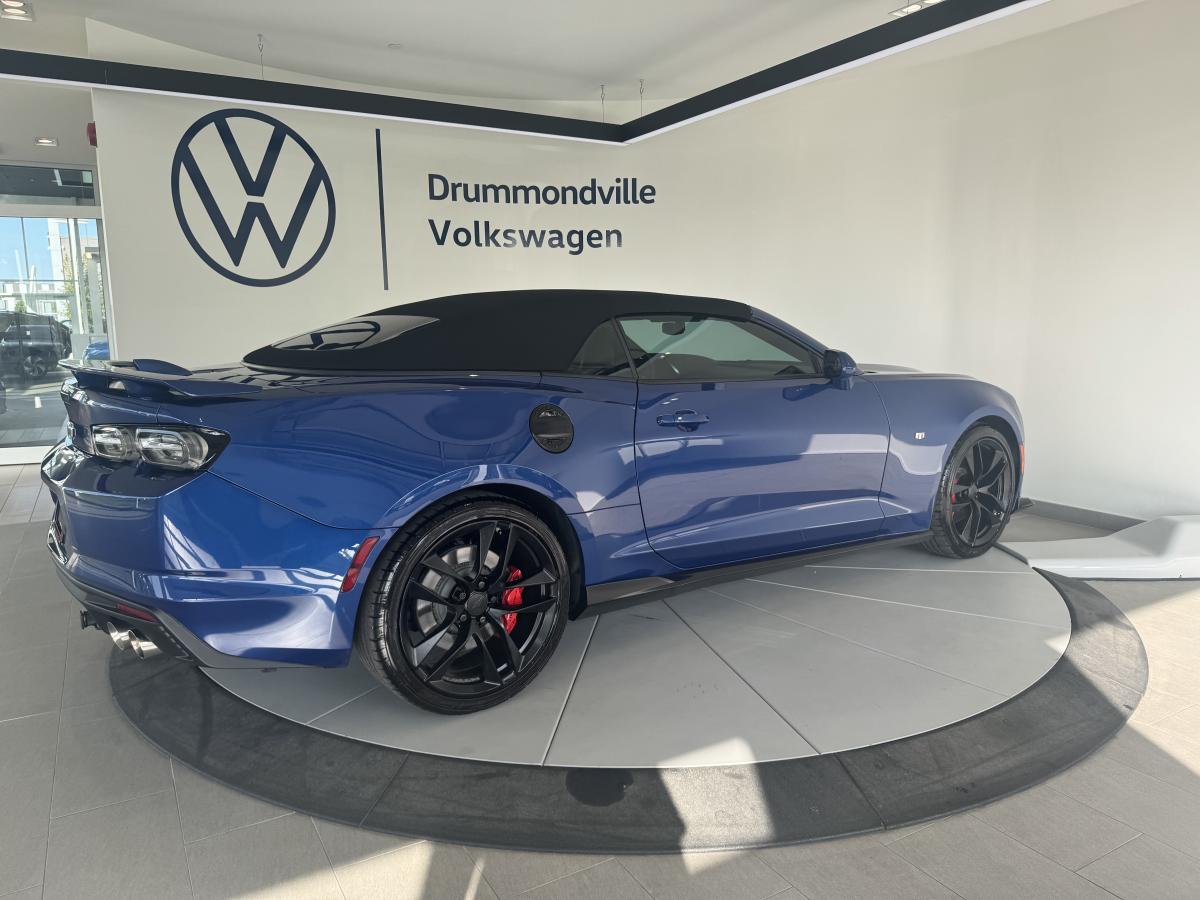 2023 Chevrolet Camaro - Image 5