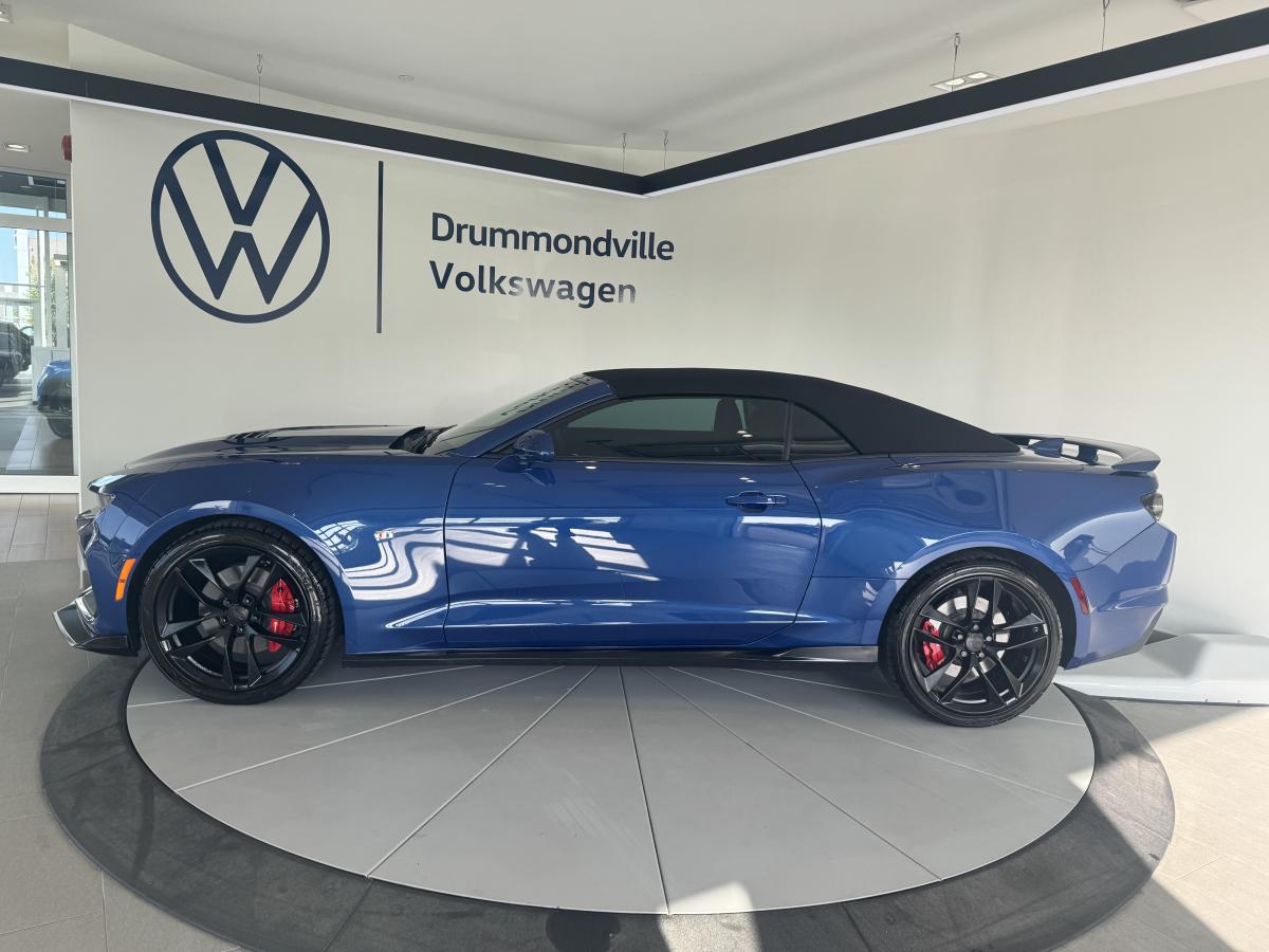 2023 Chevrolet Camaro - Image 8