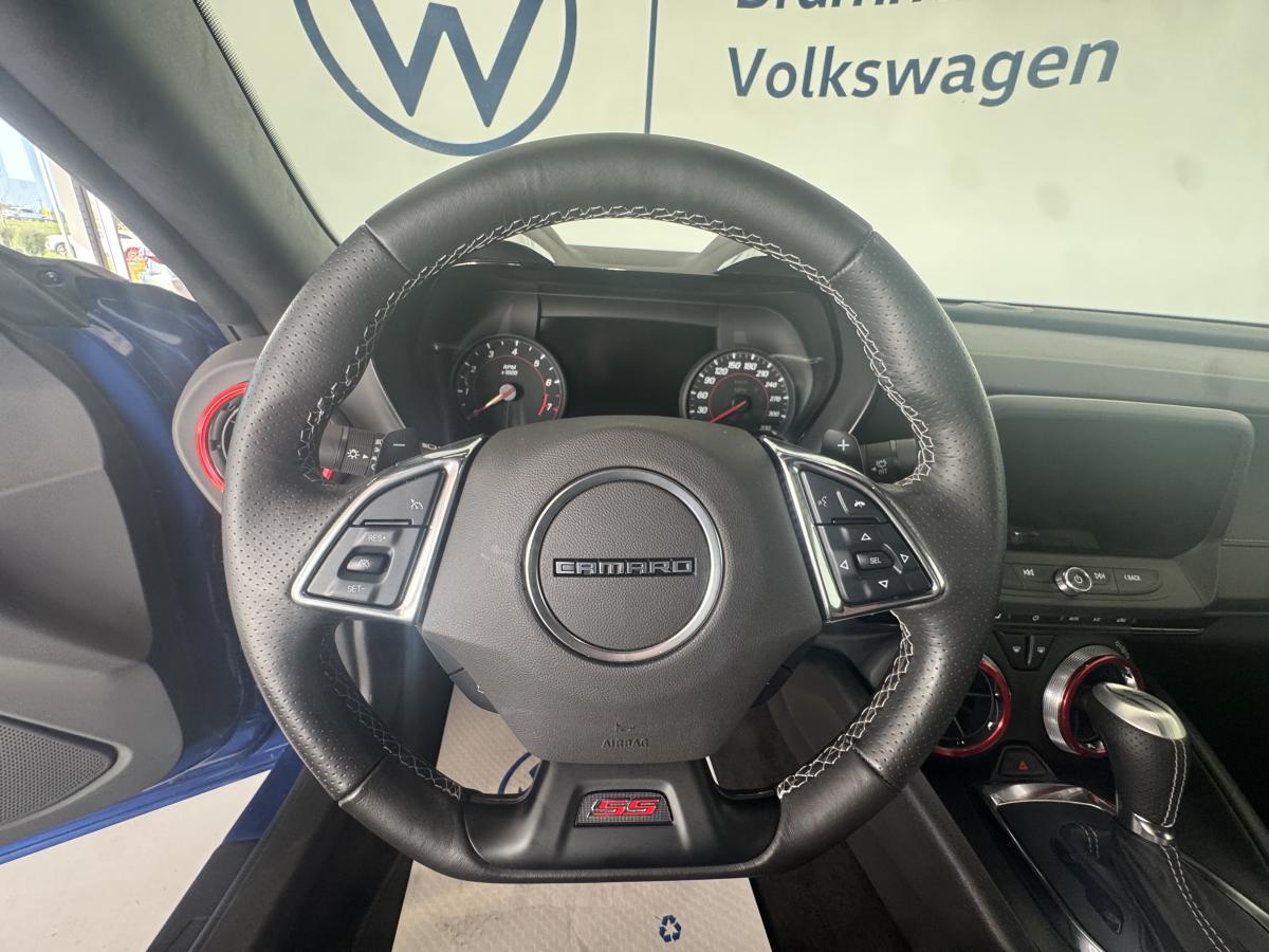2023 Chevrolet Camaro - Image 11