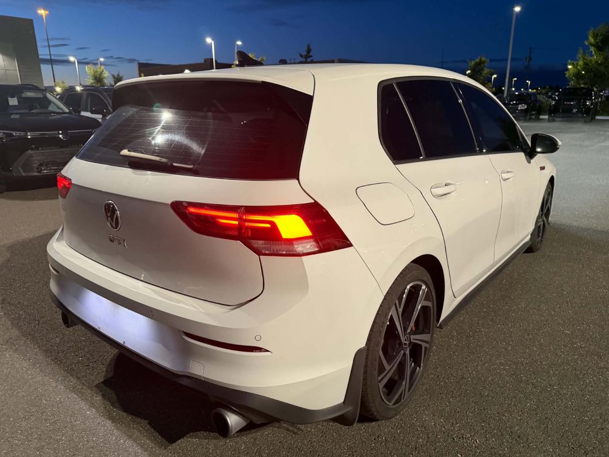 2024 Volkswagen Golf GTI - Image 5