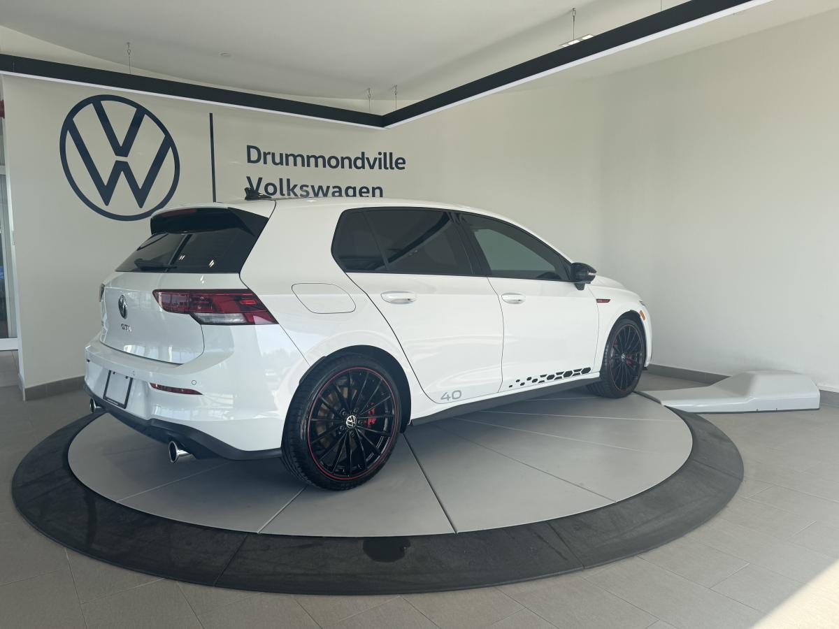 2023 Volkswagen Golf GTI - Image 5