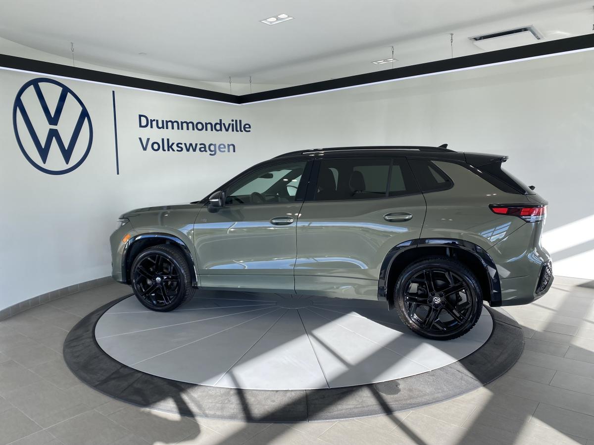 2025 Volkswagen Tiguan - Image 10