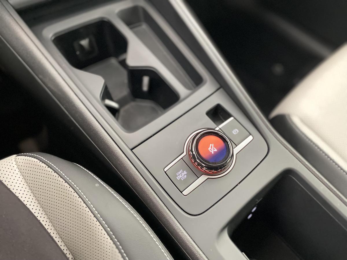 2025 Volkswagen Tiguan - Image 19