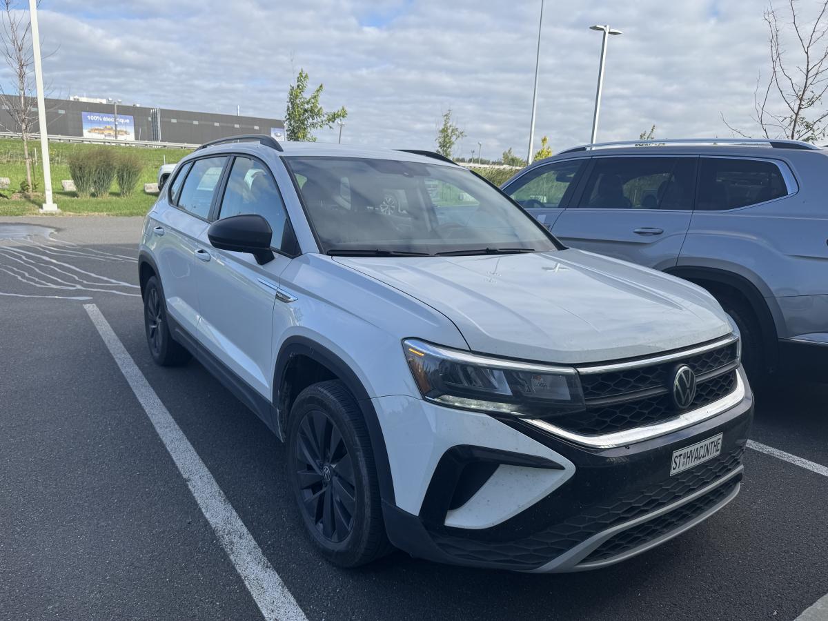 2024 Volkswagen Taos - Image 3