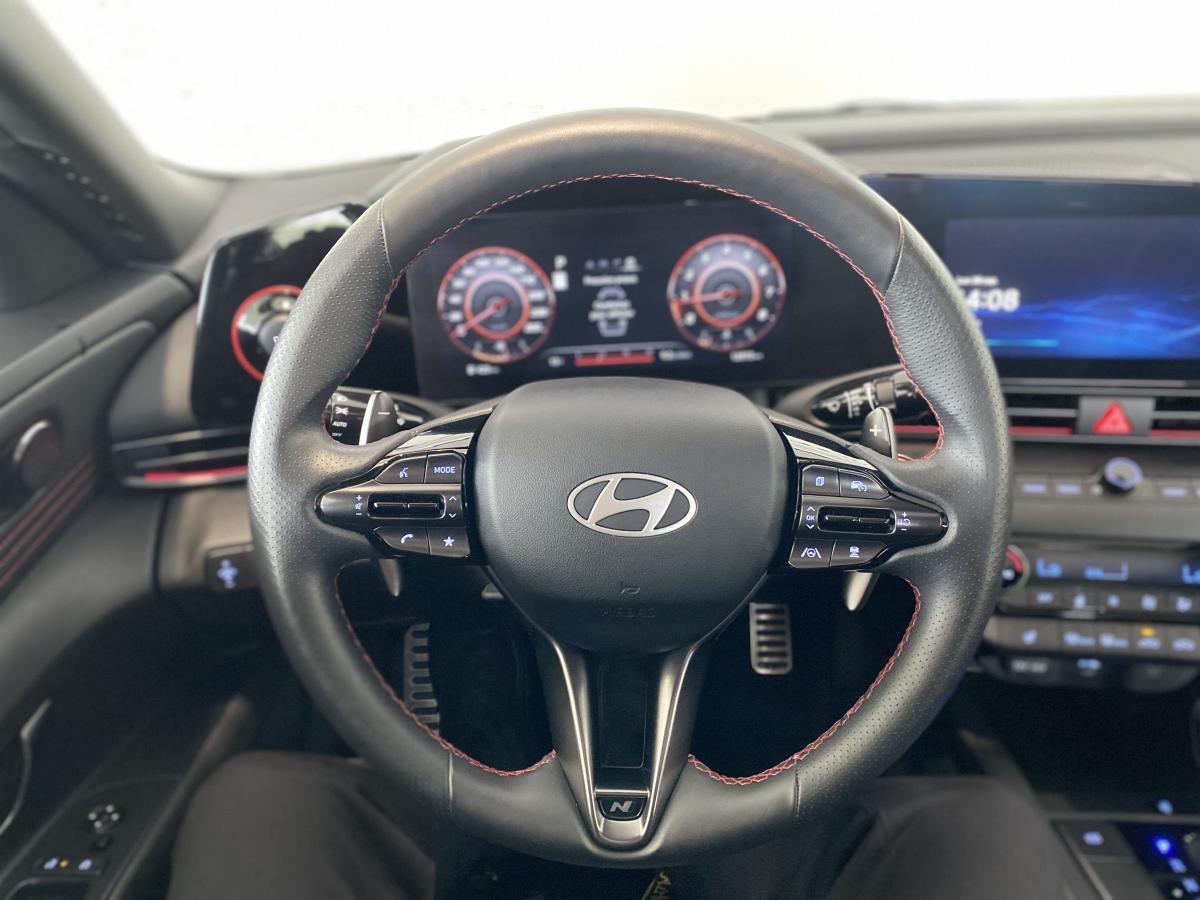 2024 Hyundai Elantra - Image 18