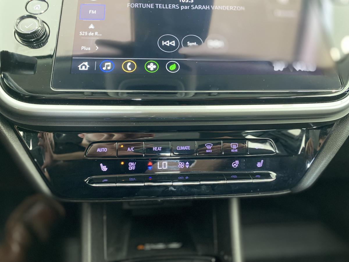 2023 Chevrolet Bolt EUV - Image 20