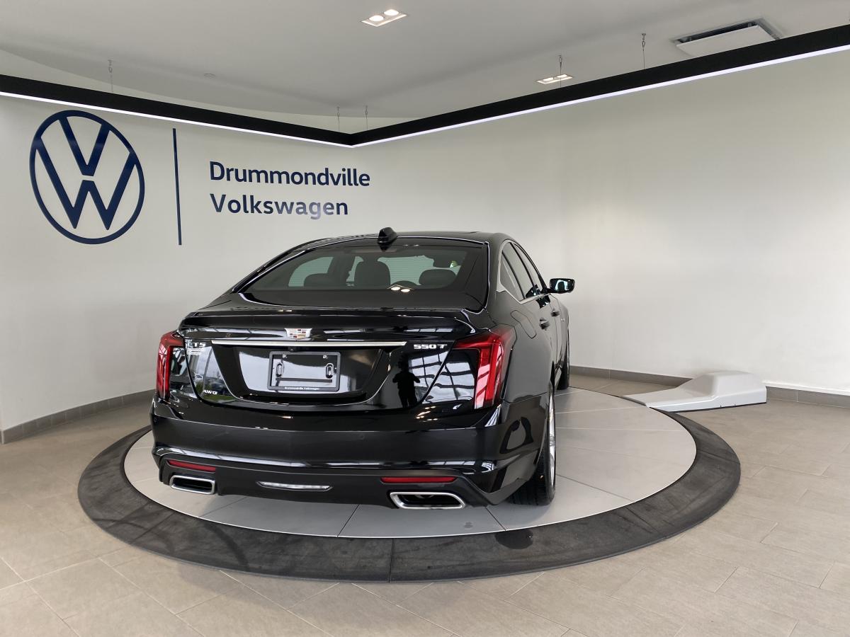 2025 Cadillac CT5 - Image 8