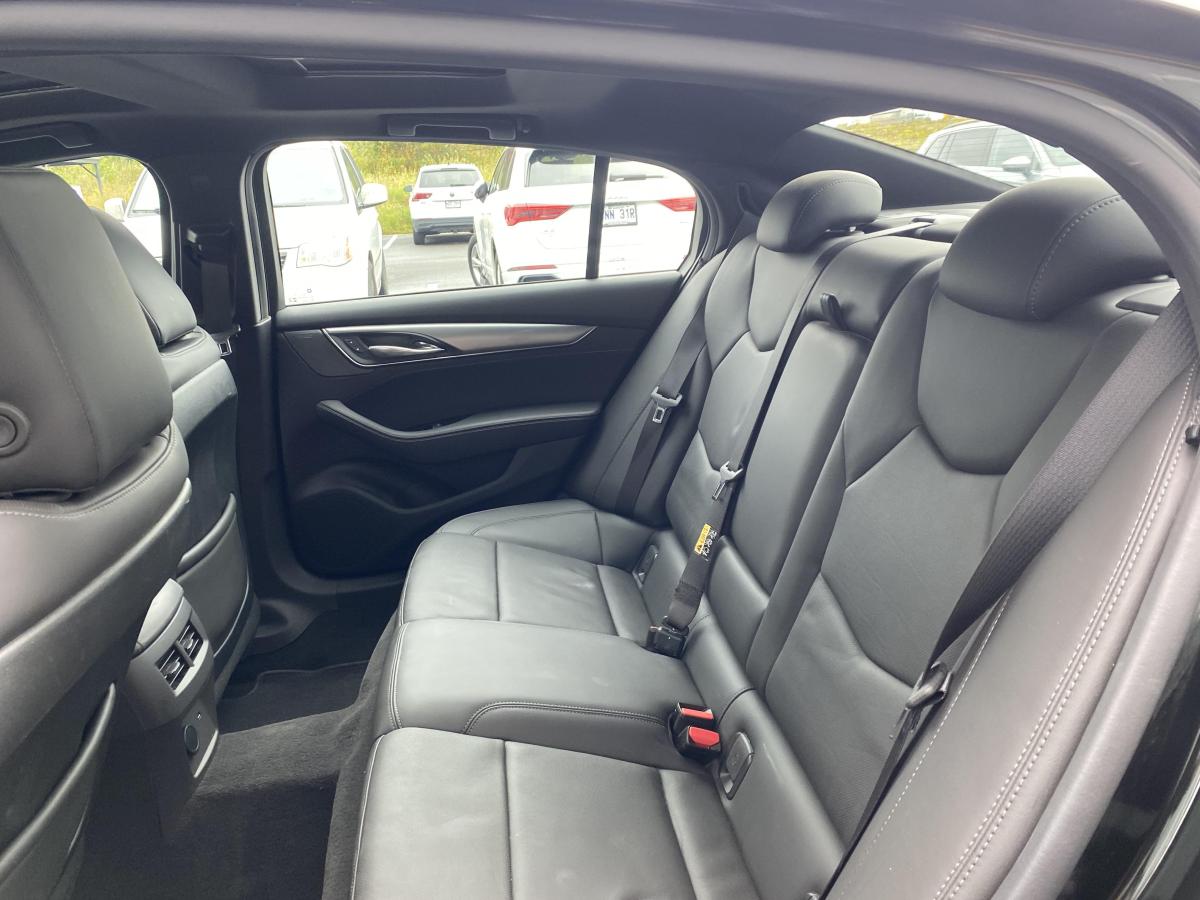 2025 Cadillac CT5 - Image 14
