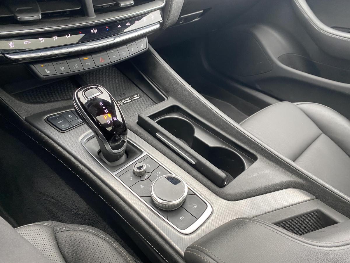 2025 Cadillac CT5 - Image 20