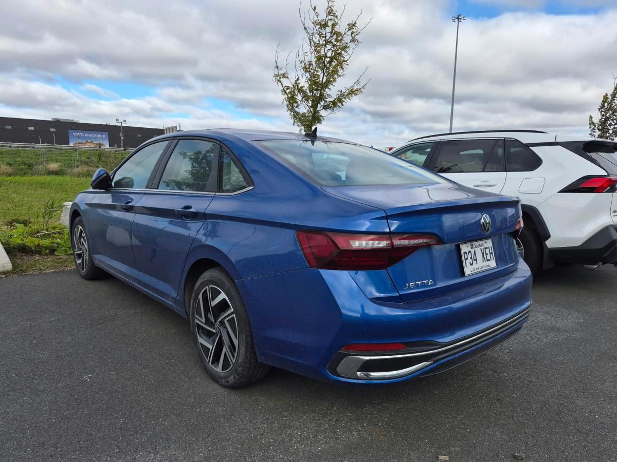 2024 Volkswagen Jetta - Image 4