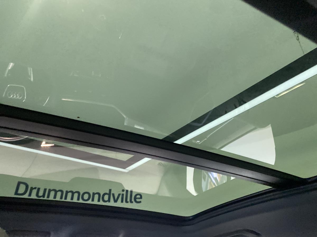 2022 Audi Q3 - Image 15