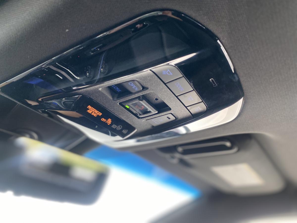 2021 Toyota Venza - Image 31