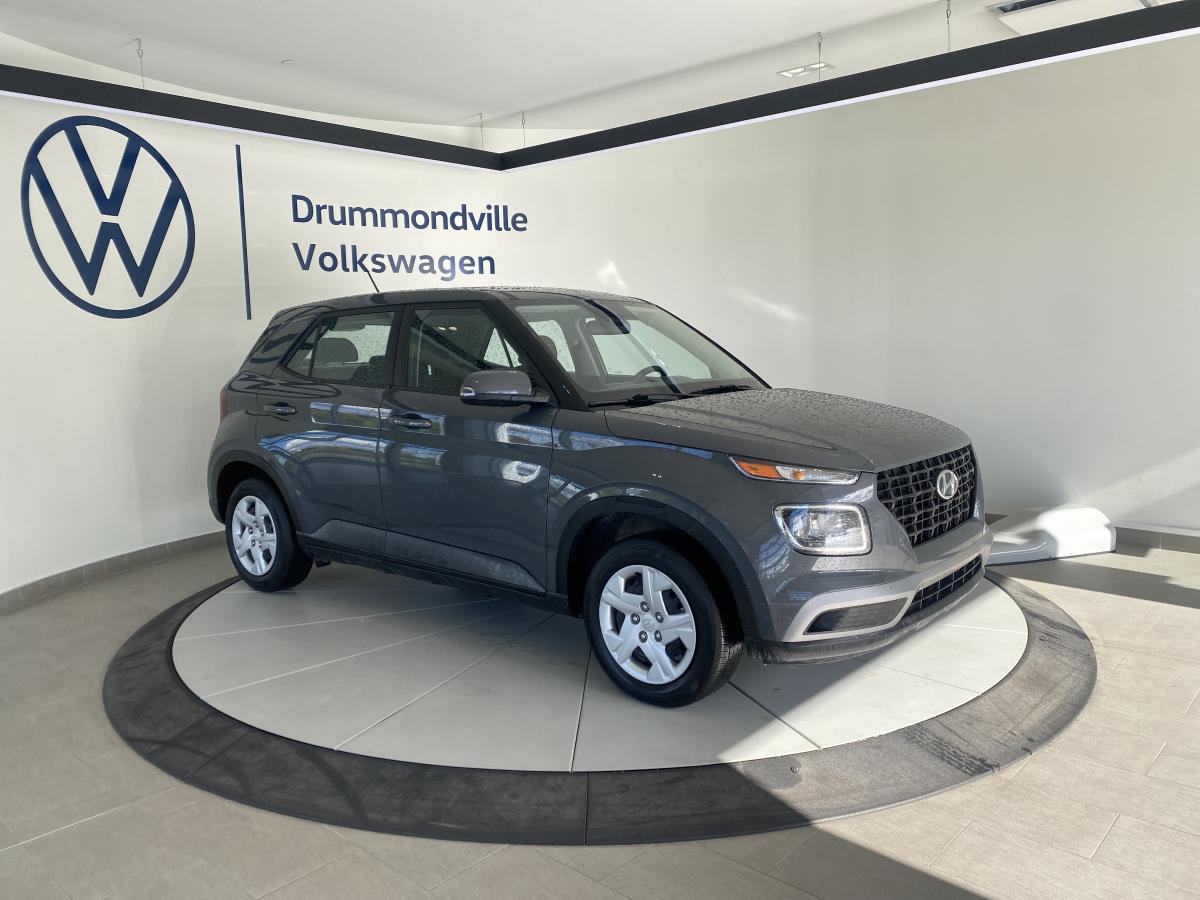 2025 Hyundai Venue - Image 6