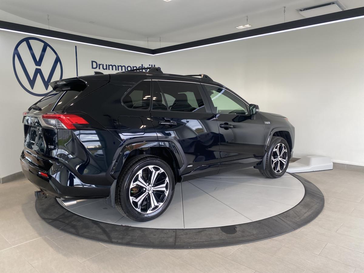 2022 Toyota RAV4 Prime - Image 9