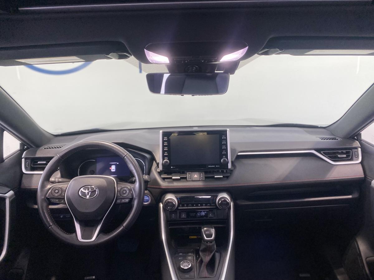 2022 Toyota RAV4 Prime - Image 17