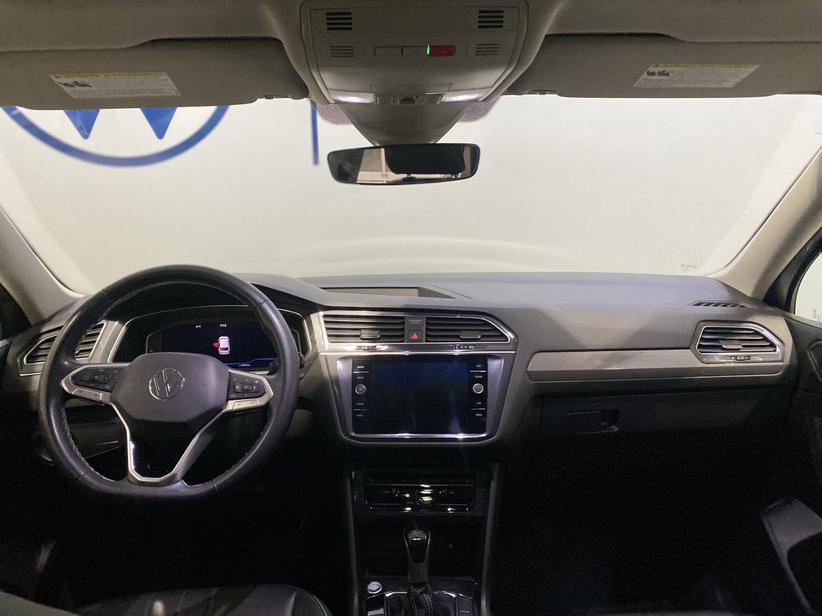 2022 Volkswagen Tiguan - Image 16