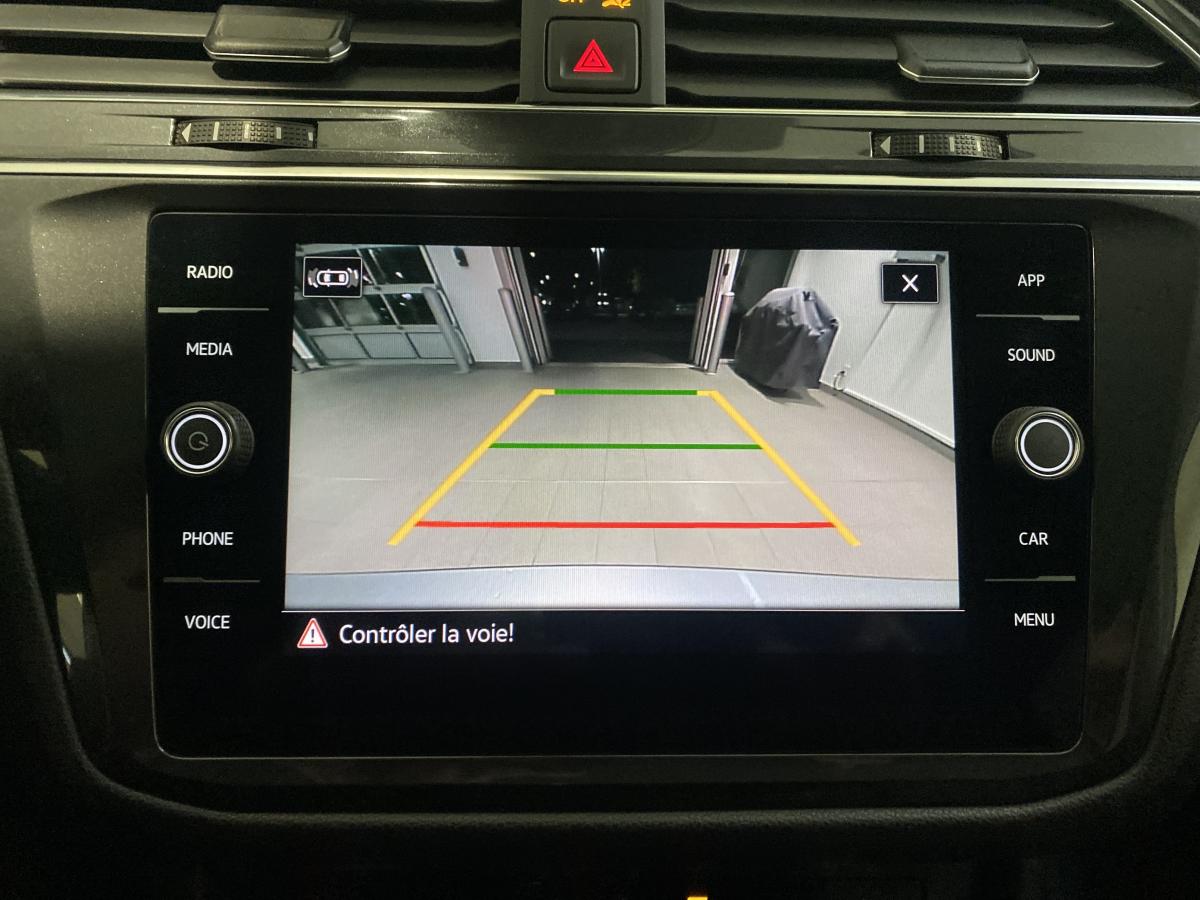 2022 Volkswagen Tiguan - Image 22