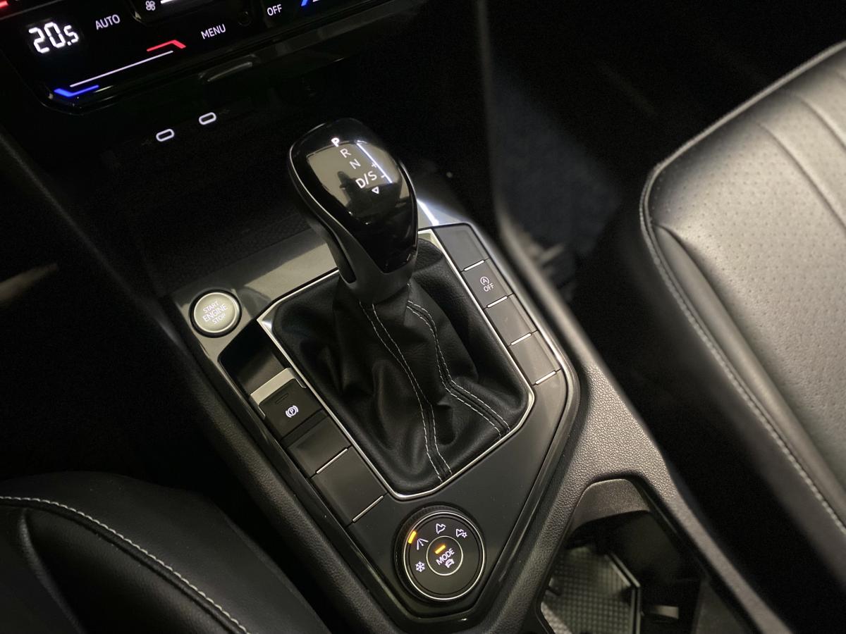 2022 Volkswagen Tiguan - Image 23