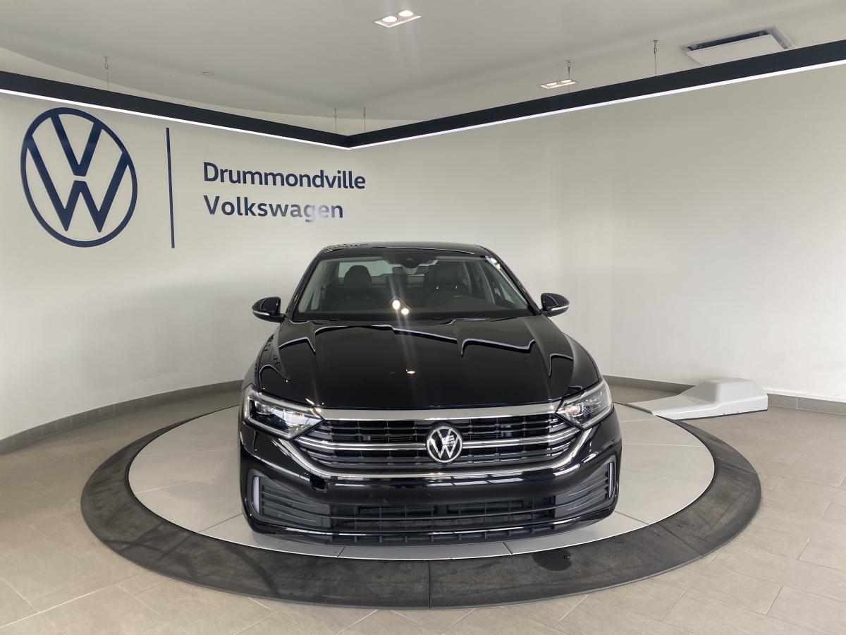2022 Volkswagen Jetta - Image 4