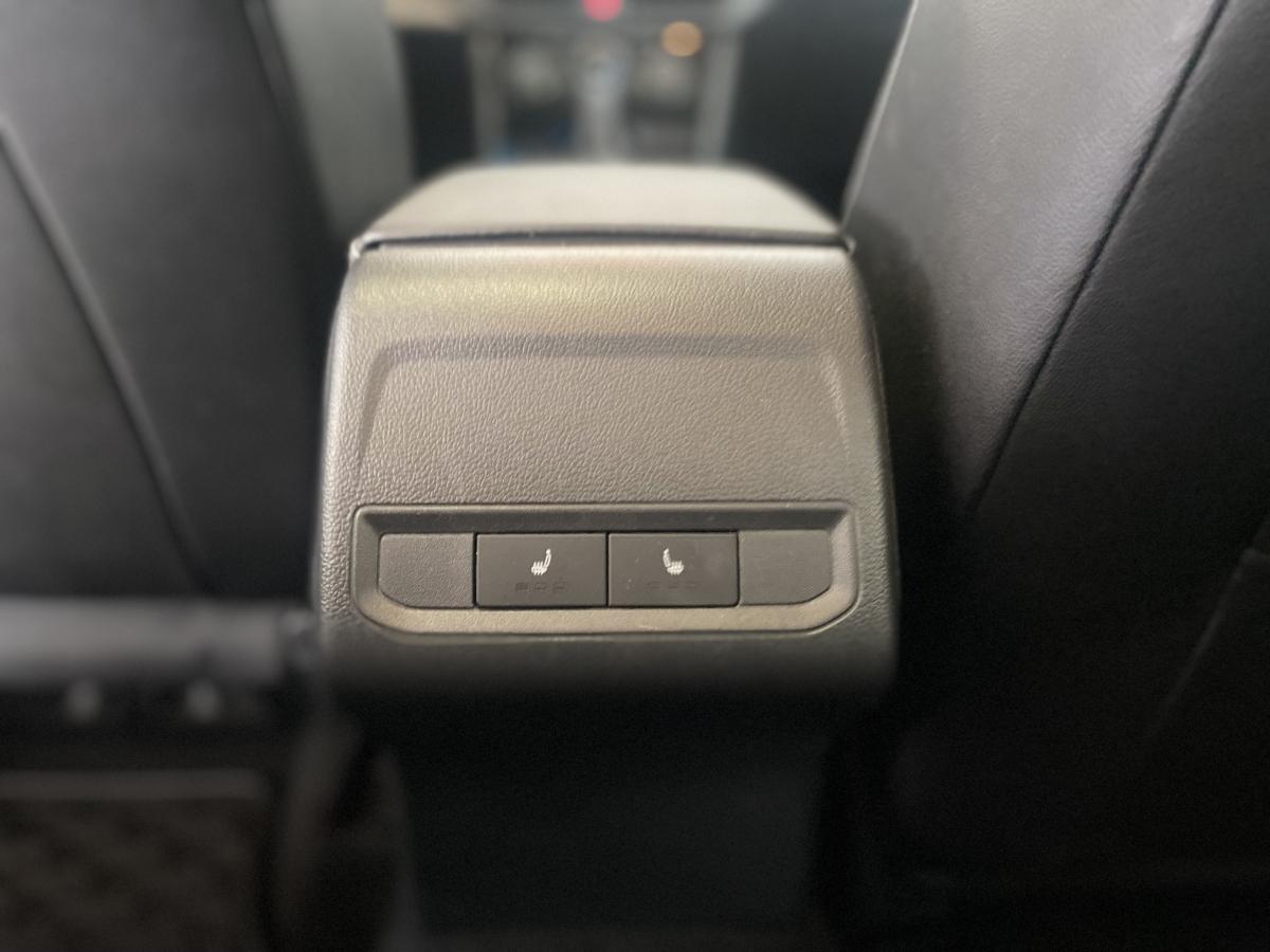 2022 Volkswagen Jetta - Image 16