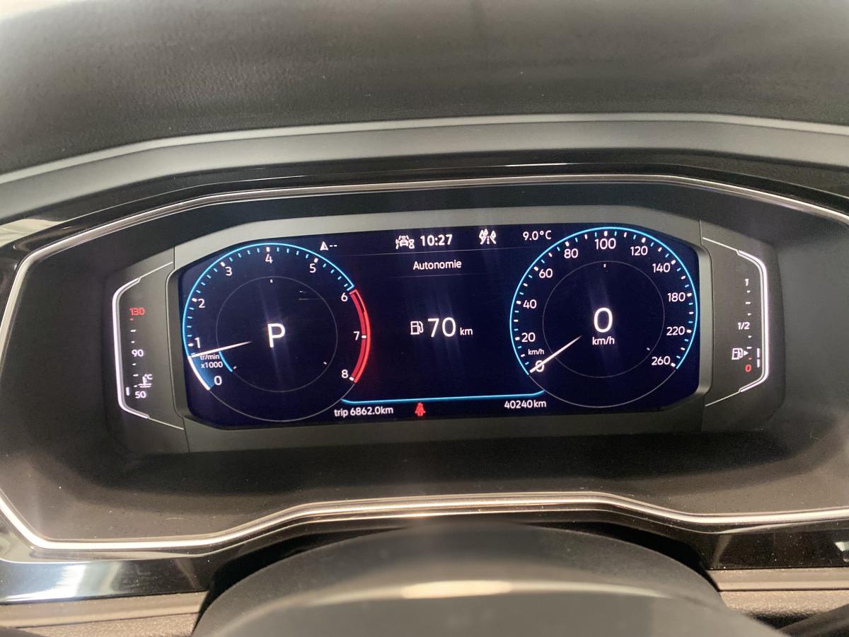 2022 Volkswagen Jetta - Image 20