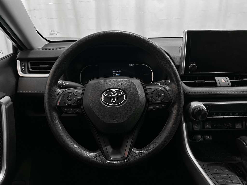 2023 Toyota Rav4 - Image 10
