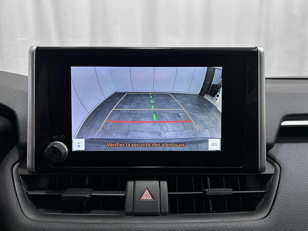 2023 Toyota Rav4 - Image 13