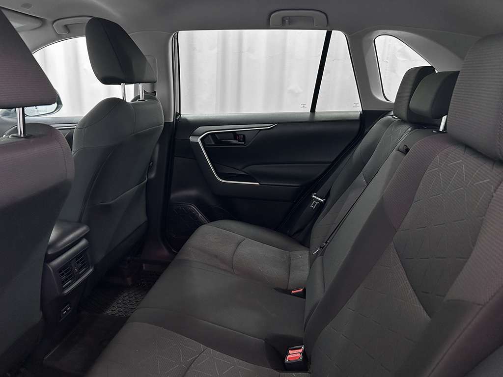 2023 Toyota Rav4 - Image 15