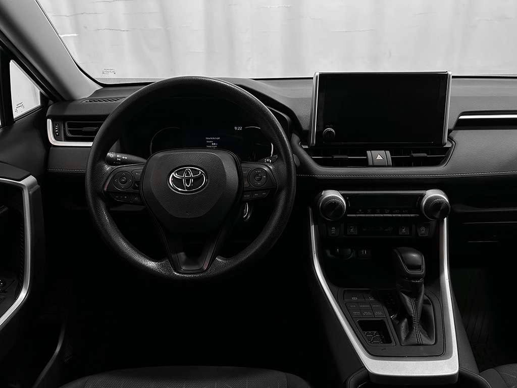 2023 Toyota Rav4 - Image 16