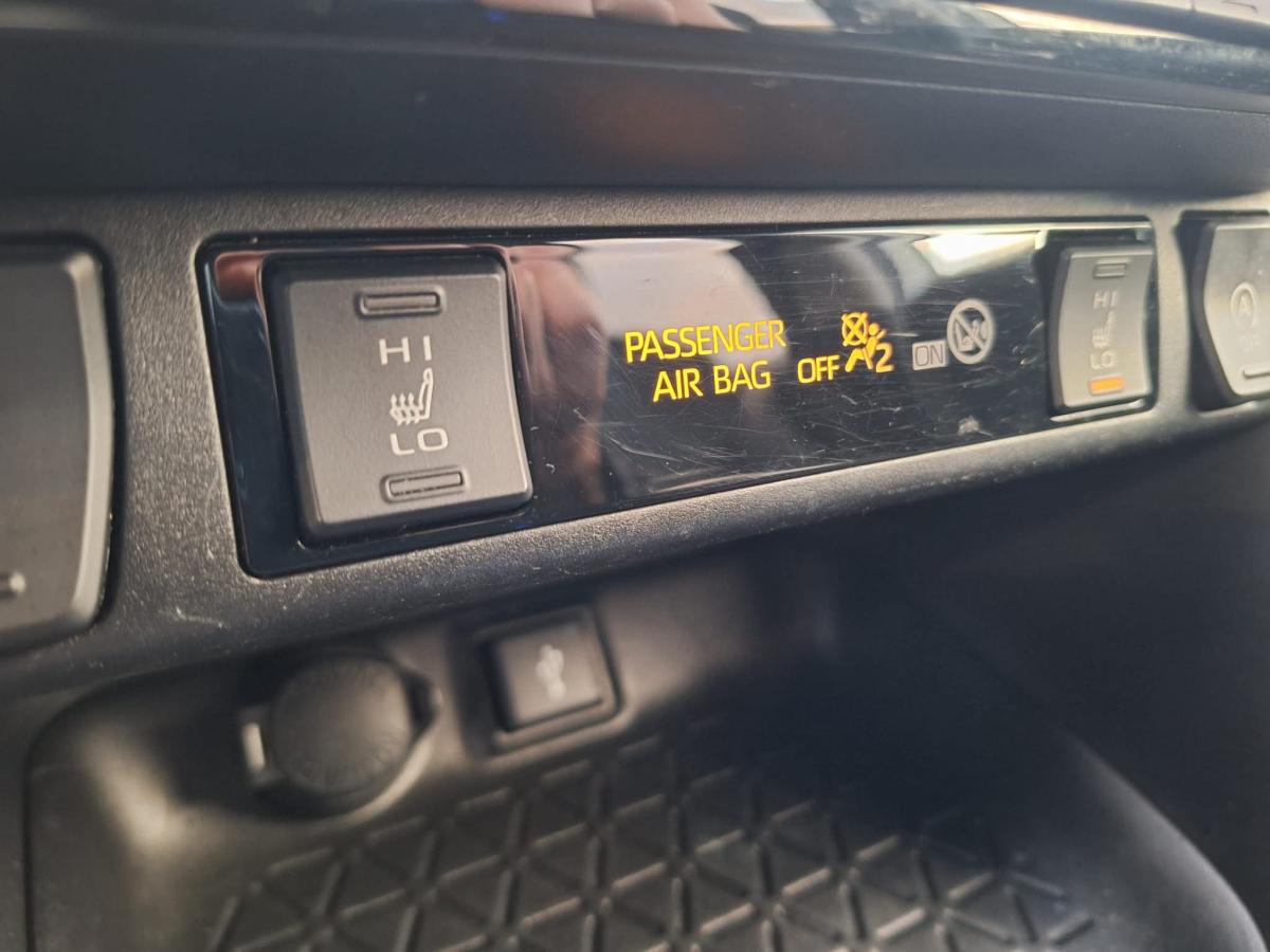 2022 Toyota RAV4 - Image 22