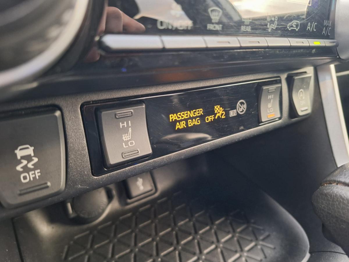 2022 Toyota RAV4 - Image 24