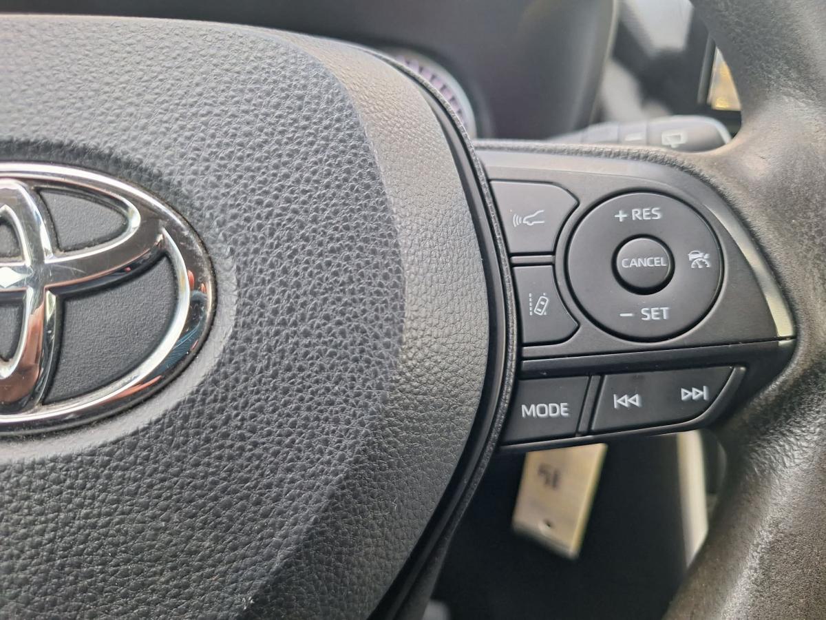 2022 Toyota RAV4 - Image 28